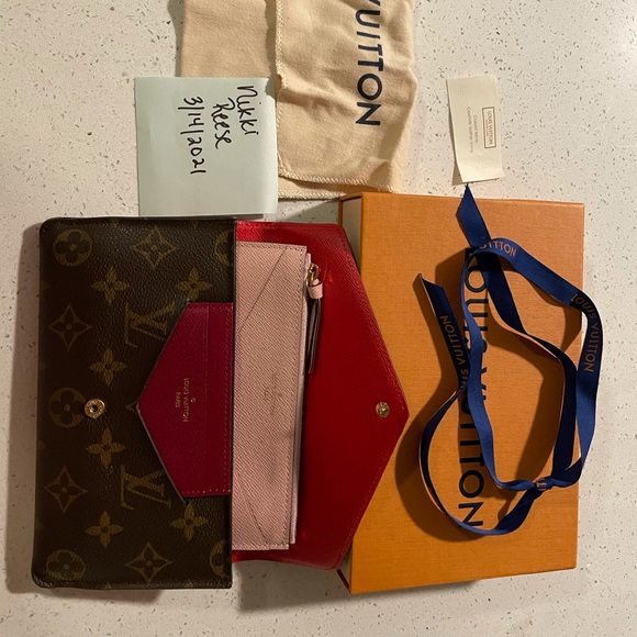 Louis Vuitton Handbags - Louis Vuitton Jeanne wallet with inserts